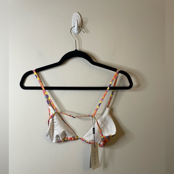 NWT Shekou Groovy Floral Triangle Bikini Top Vacation Summer Recycled Plastic - Picture 7 of 7